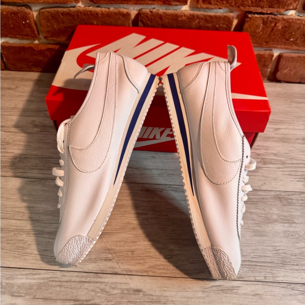 Nike Classic Cortez ‘72 QS Shoe Dog Pack - Falcon - Picture 14 of 16